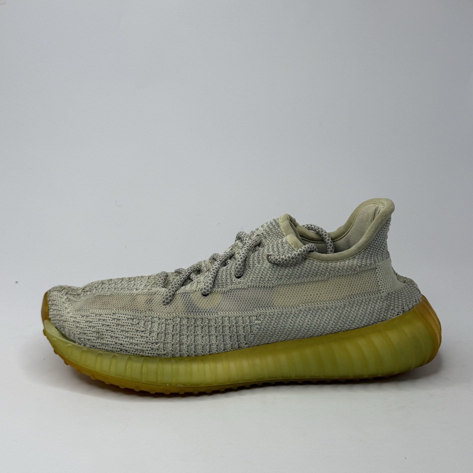 Yeezy Boost 350 V2