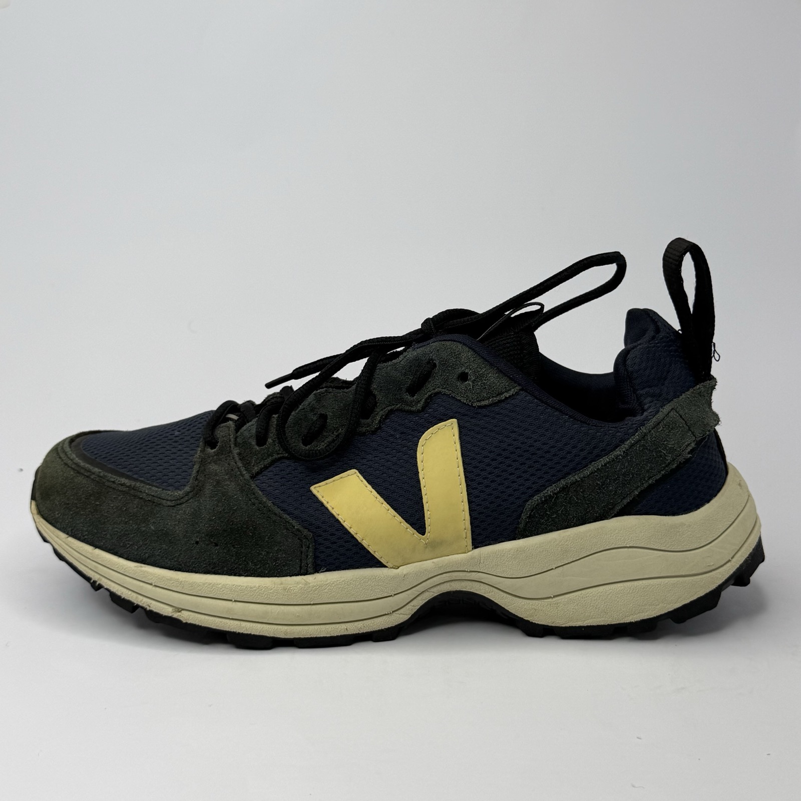 Veja Venturi B-Mesh.