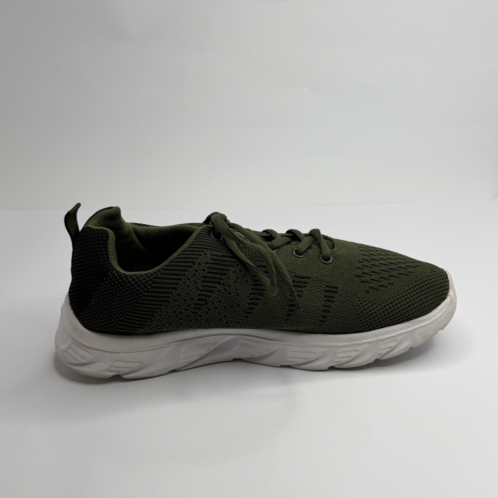 unbrand  Breathable Lightweight Mesh Knitted Olive Green / Army Green With A White Sole – used, Premium condition – size EU 41