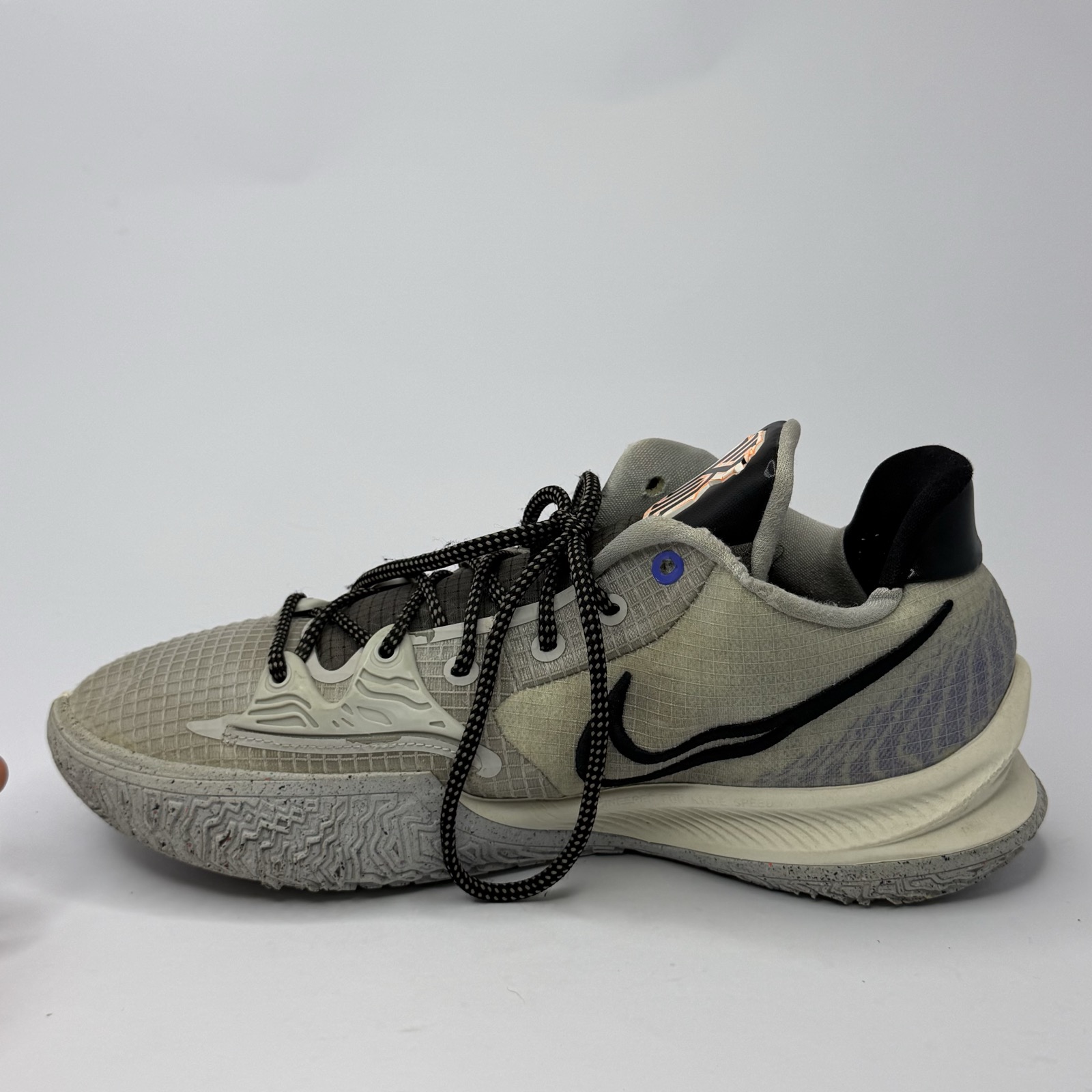 Kyrie 4 Low