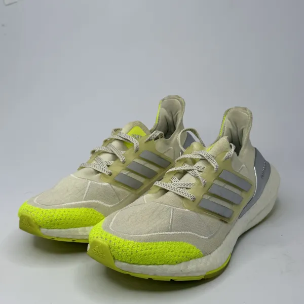 Adidas Ivy Park x Ultraboost Cream Synthetic Upper With Silver – used, Premium+ condition – size EU 40
