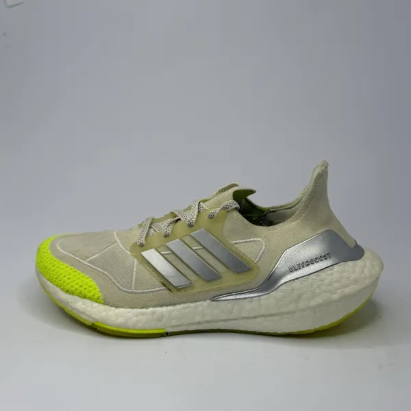 Adidas Ivy Park x Ultraboost Cream Synthetic Upper With Silver – used, Premium+ condition – size EU 40 – photo 2