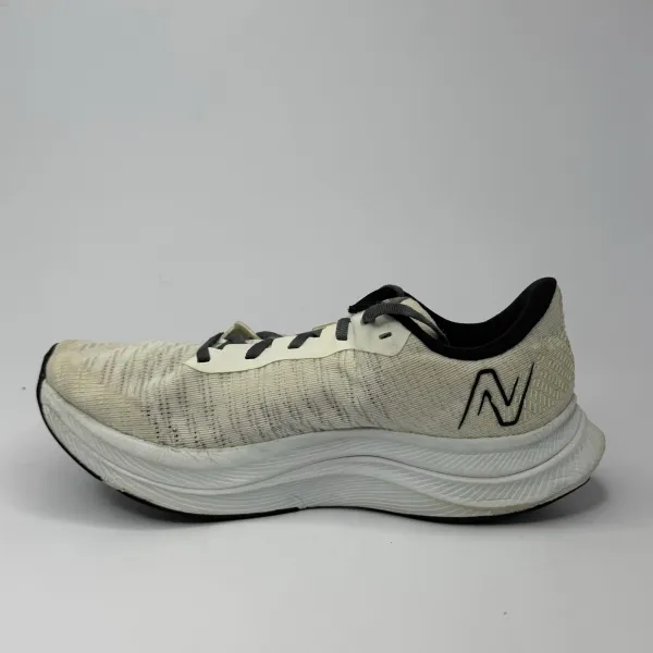 New Balance FuelCell Propel v4. Typically Listed As White With Black. – used, Premium+ condition – size EU 42 – photo 2