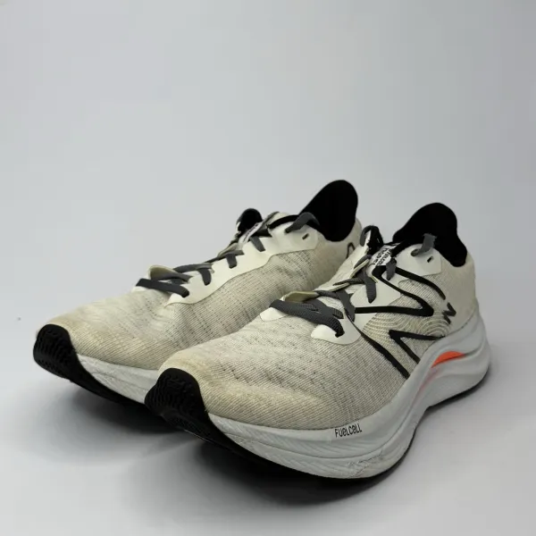 New Balance FuelCell Propel v4. Typically Listed As White With Black. – used, Premium+ condition – size EU 42 – photo 4