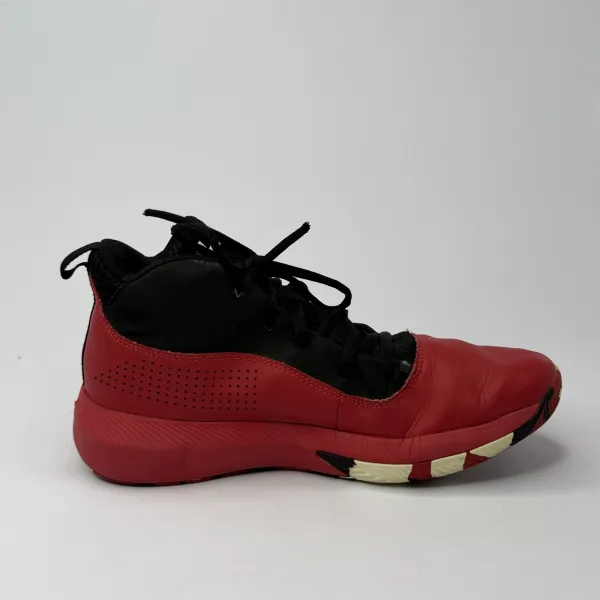 Under Armour Lockdown 4  Red/ Black – used, Premium+ condition – size EU 40 – photo 2