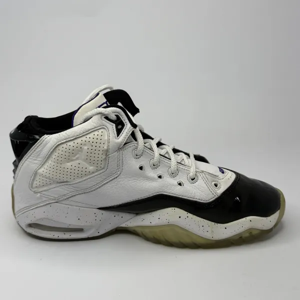 Air Jordan B'Loyal. White Court Purple Black – used, Excellent condition – size EU 40