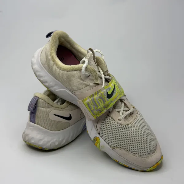 Nike TR 12 Premium  Yellow Grey – used, Excellent condition – size EU 41