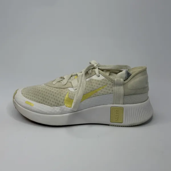 Nike Reposto shoes, Off White – used, Premium condition – size EU 40