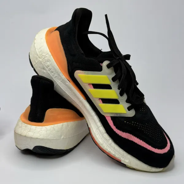 Adidas ULTRA BOOST LIGHT Black / Yellow / Orange – used, Excellent condition – size EU 40 – photo 4
