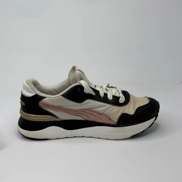 Puma r78 voyge Puma White / Rose Gold / Puma Black – used, Excellent condition – size EU 38