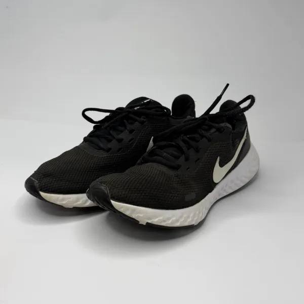 Nike revolution 5 Black White – used, Premium condition – size EU 39 – photo 4