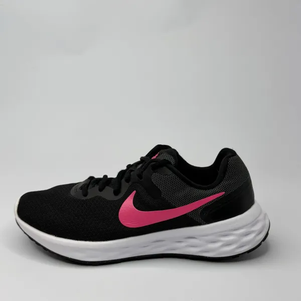 Nike Women's Revolution 6  Black – used, Premium+ condition – size EU 40