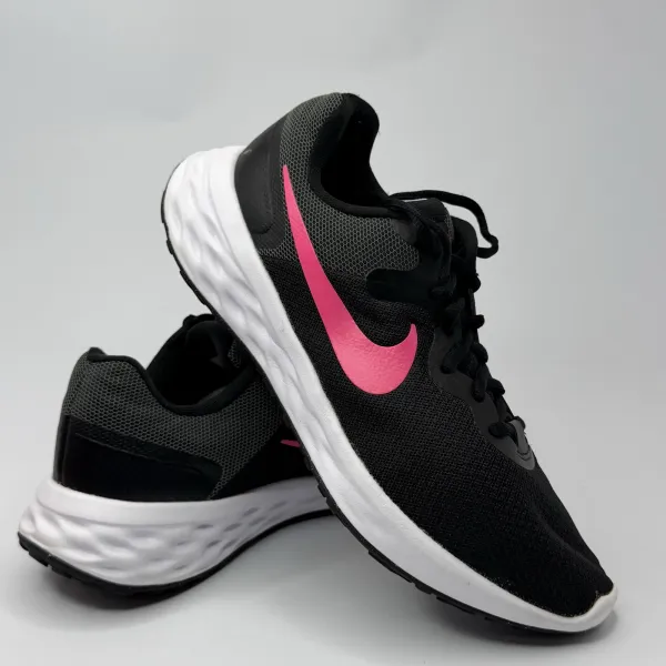 Nike Women's Revolution 6  Black – used, Premium+ condition – size EU 40 – photo 3