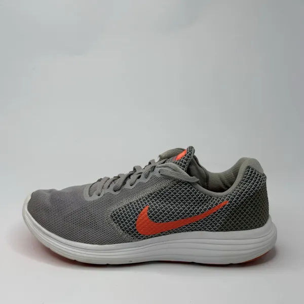 Nike Revolution 3 Grey – used, Premium+ condition – size EU 40.5