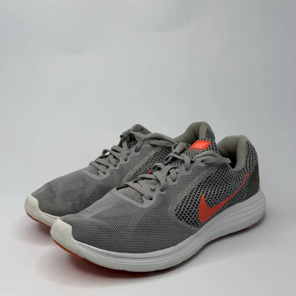 Nike Revolution 3 Grey – used, Premium+ condition – size EU 40.5 – photo 4