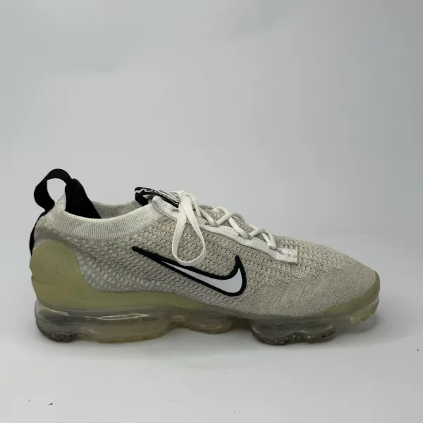 Nike VaporMax 2021 FK Metallic Silver/White/Black – used, Premium+ condition – size EU 42 – photo 2
