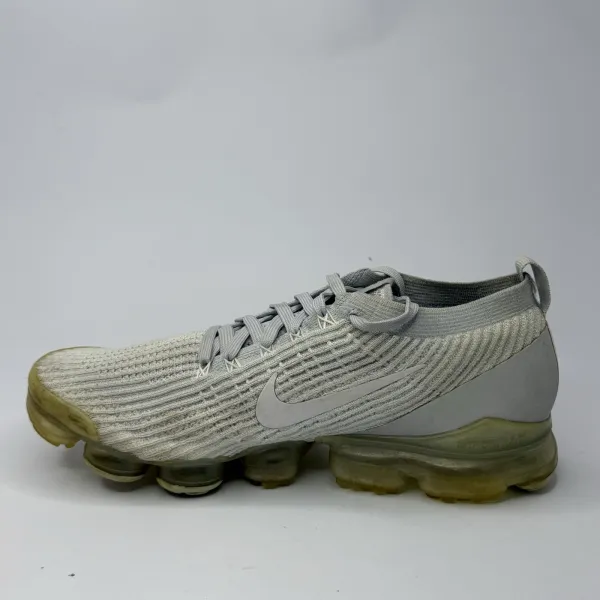 Nike VaporMax Flyknit 3 Pure Platinum/White – used, Premium condition – size EU 44 – photo 2