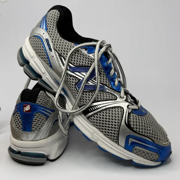 New Balance 880v2 Sneakers Silver/Blue – used, Premium+ condition – size EU 44 – photo 3