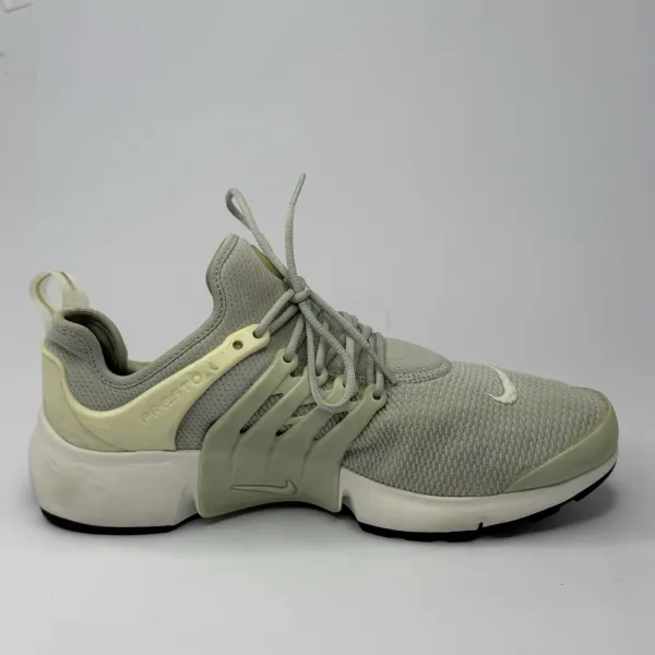 Nike Air Presto Essential White/Pure Platinum – used, Premium+ condition – size EU 43
