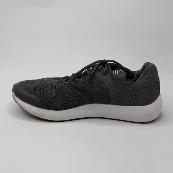 Under Armour Micro G Pursuit Grey/White – used, Excellent condition – size EU 45